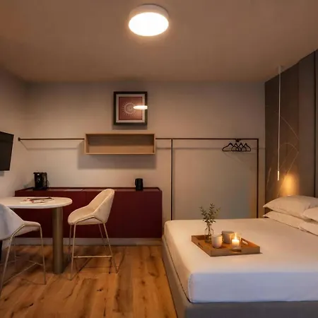 Octantis Couette-café Matera